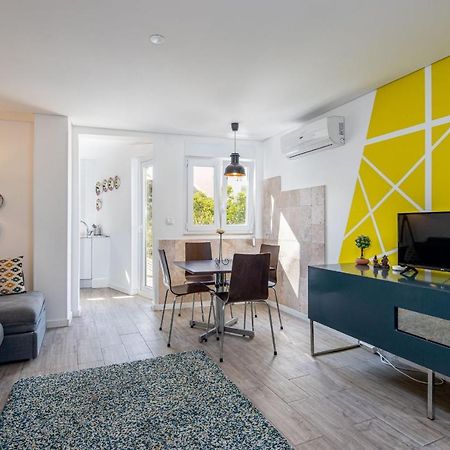 Designer Flats In Lapa By Lovelystay ลิสบอน ภายนอก รูปภาพ