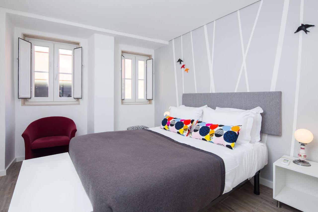 Designer Flats In Lapa By Lovelystay ลิสบอน ภายนอก รูปภาพ
