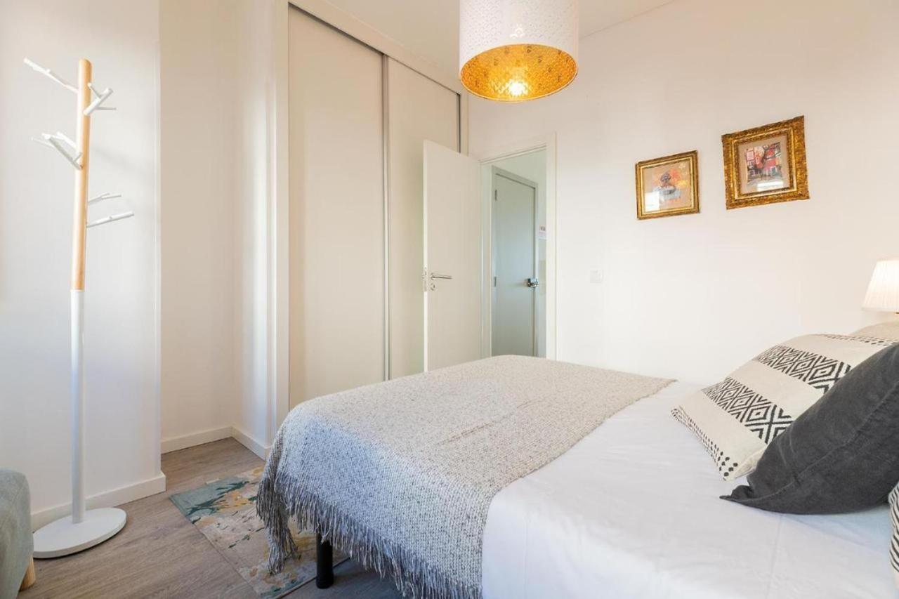 Designer Flats In Lapa By Lovelystay ลิสบอน ภายนอก รูปภาพ